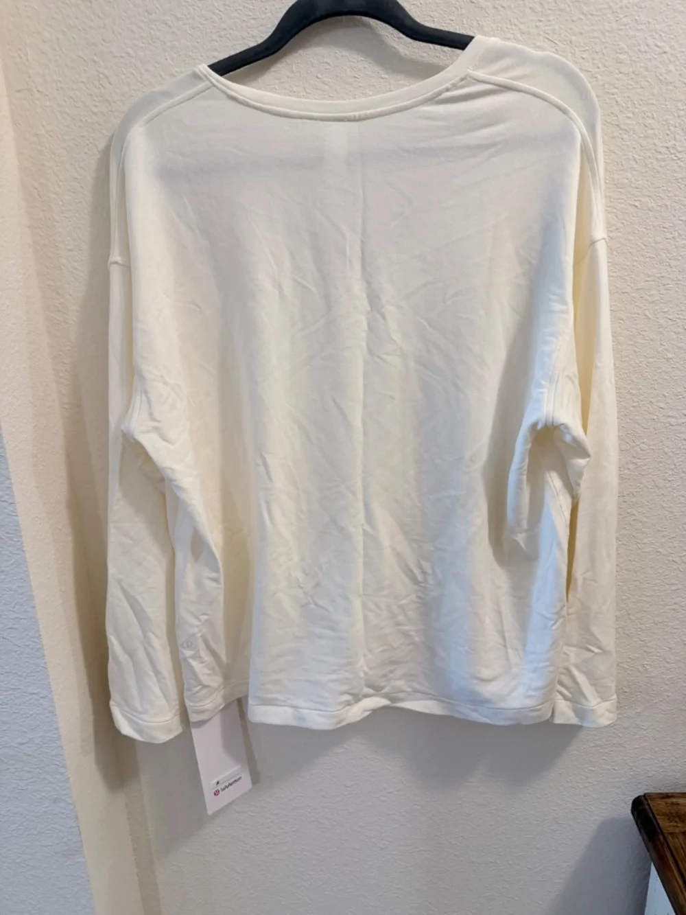 🤍 Lululemon BeCalm V-Neck Bell Sleeve Shirt 🤍